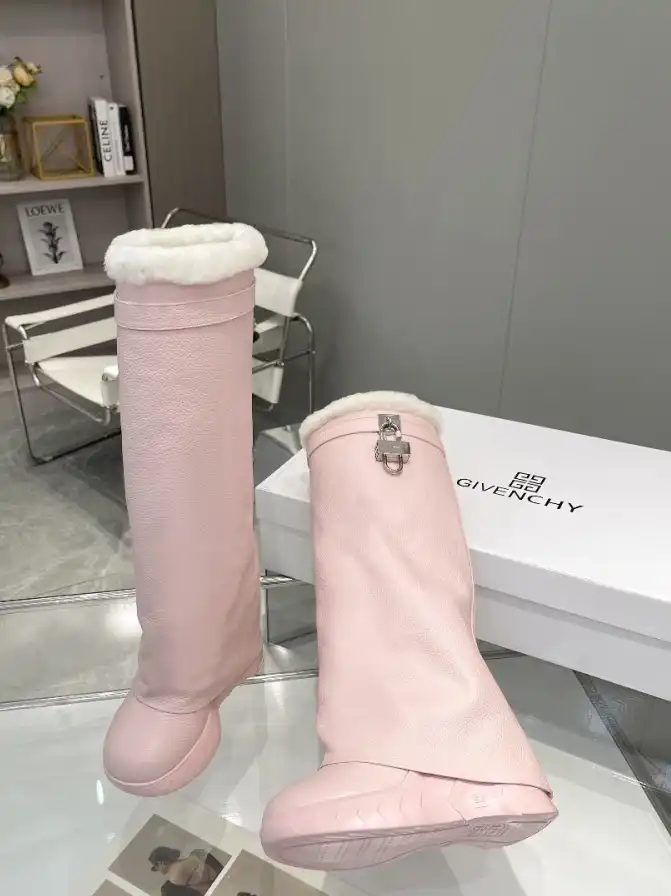 hype Givenchy Boots