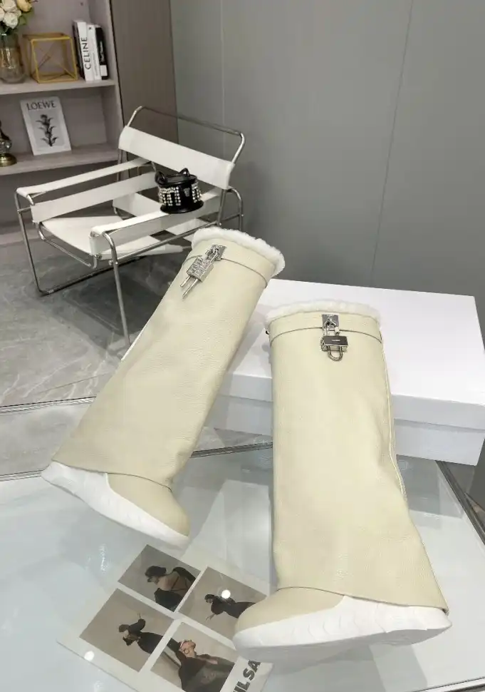 hype Givenchy Boots