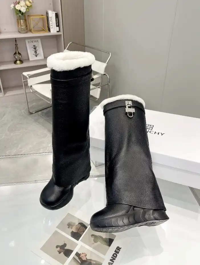 hype Givenchy Boots