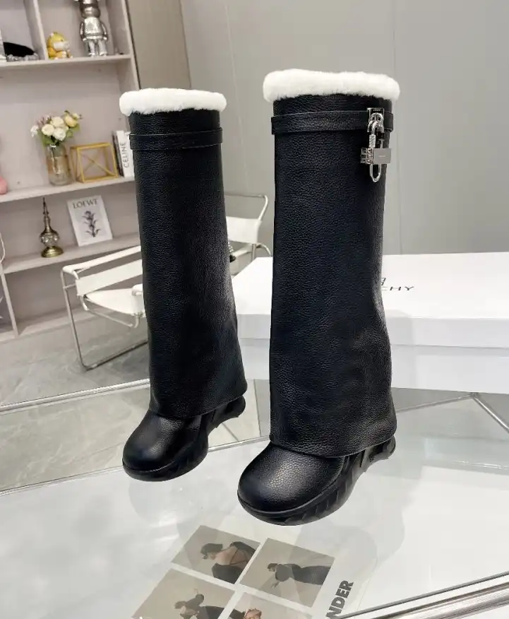 hype Givenchy Boots