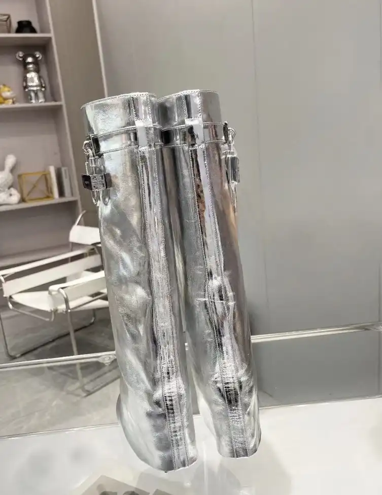 hype Givenchy Boots