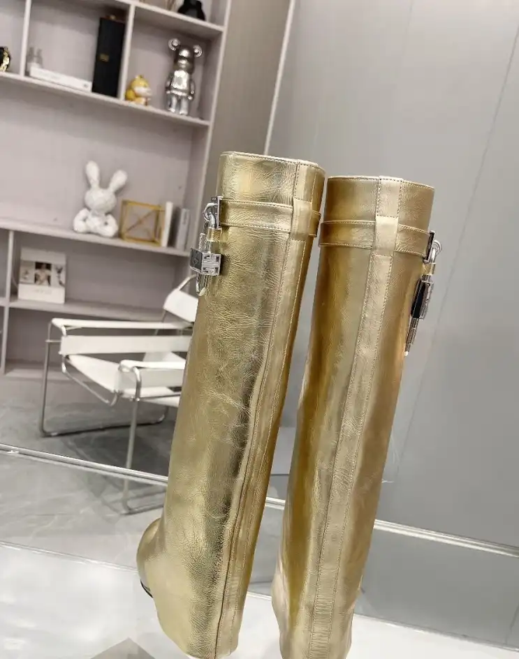 hype Givenchy Boots