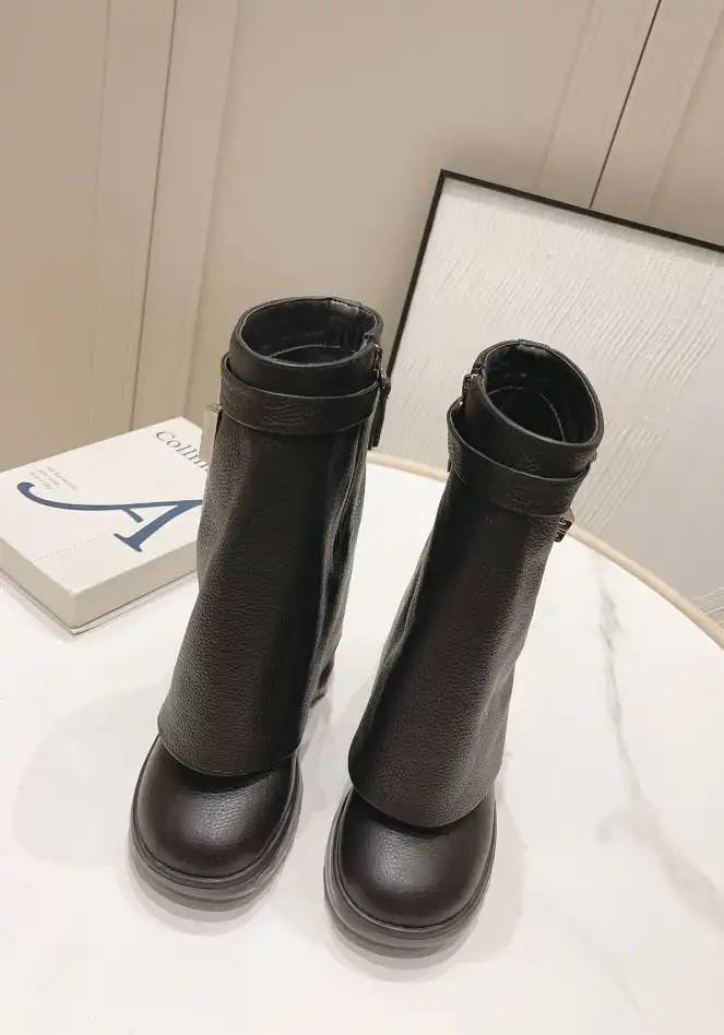 hype Givenchy Boots