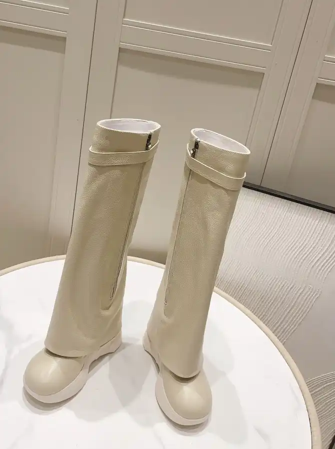 hype Givenchy Boots