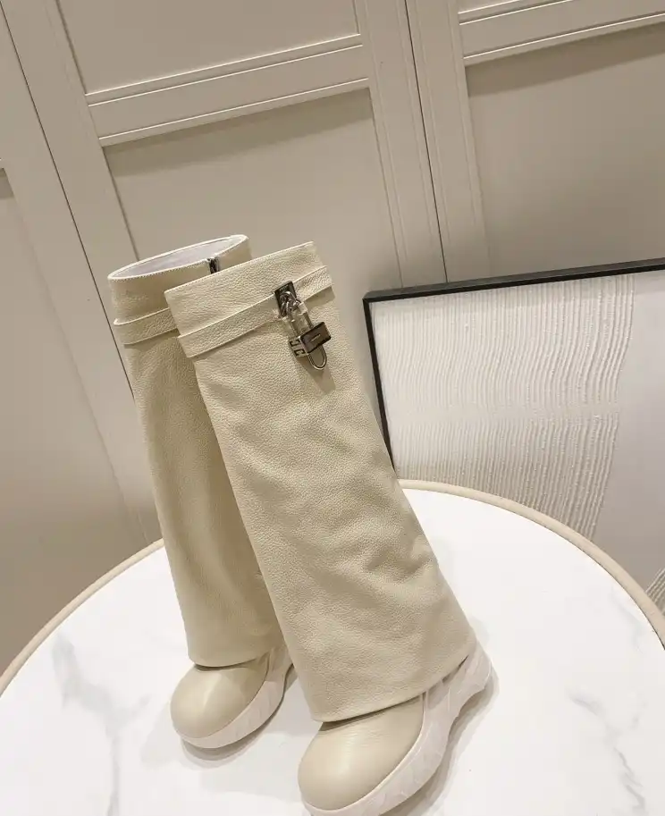 hype Givenchy Boots