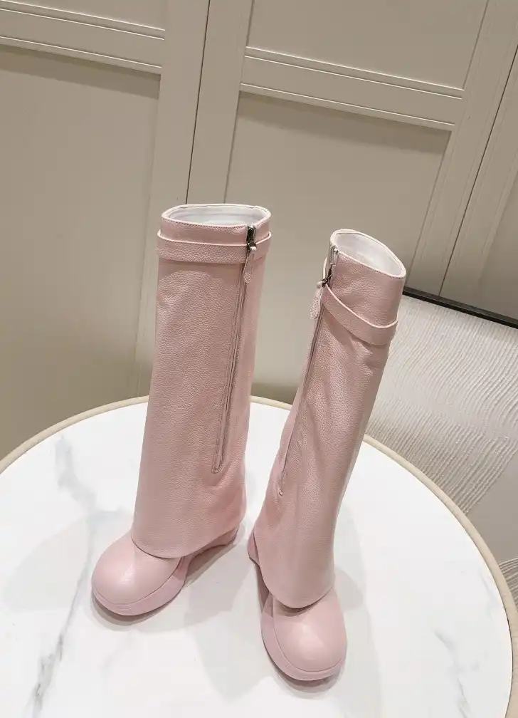 hype Givenchy Boots