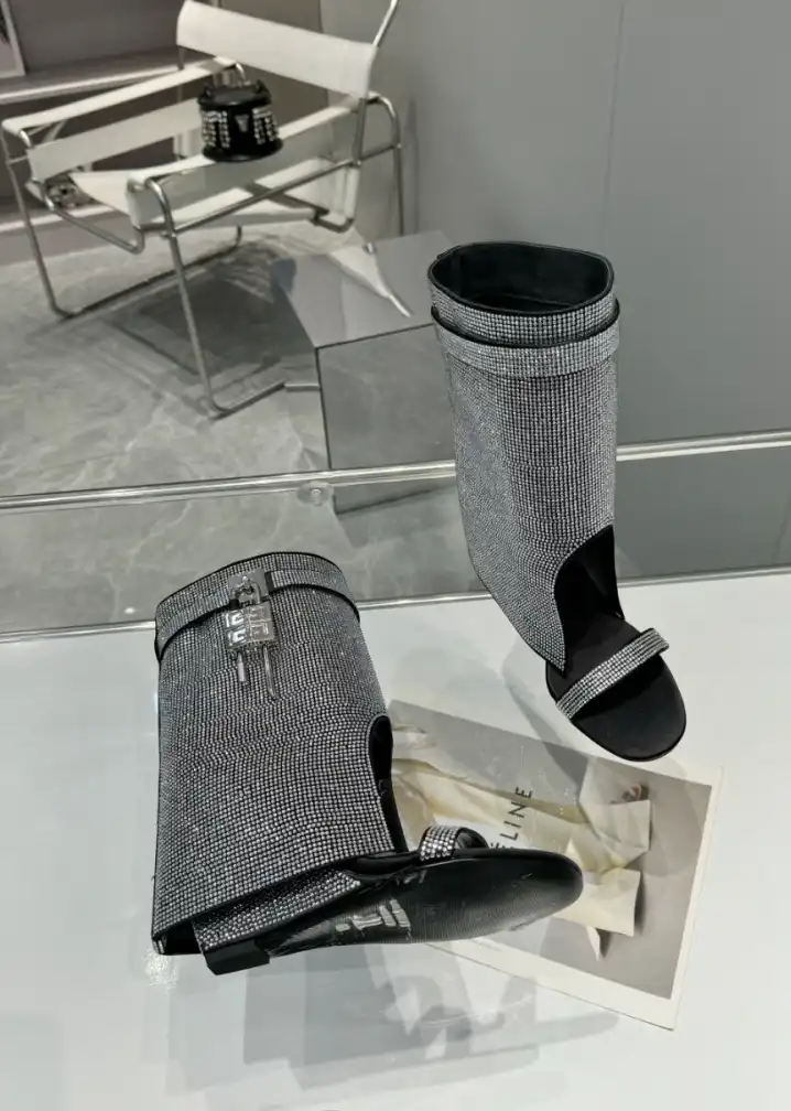 hype Givenchy Boots