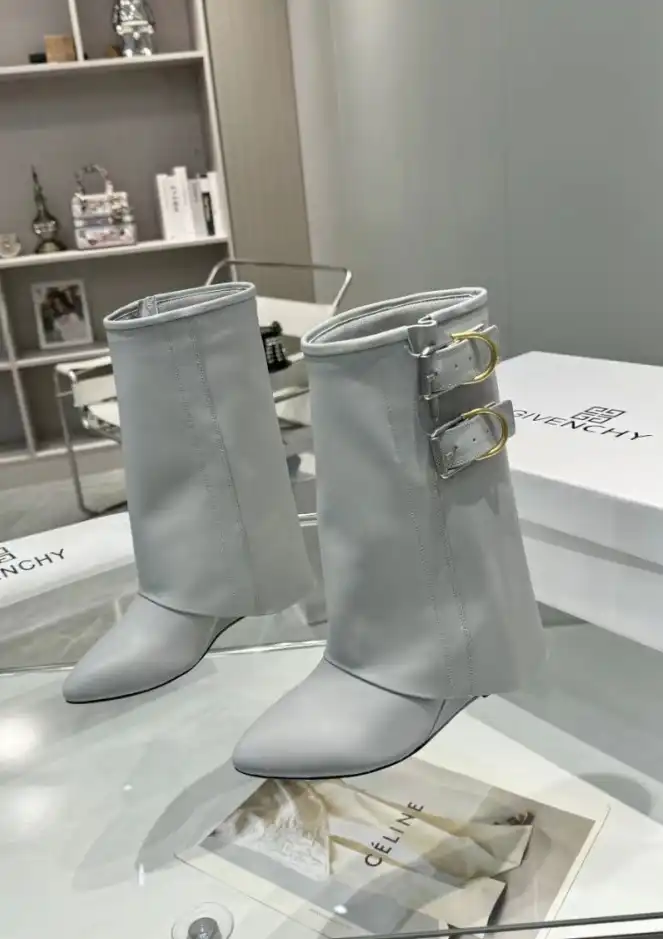 hype Givenchy Boots