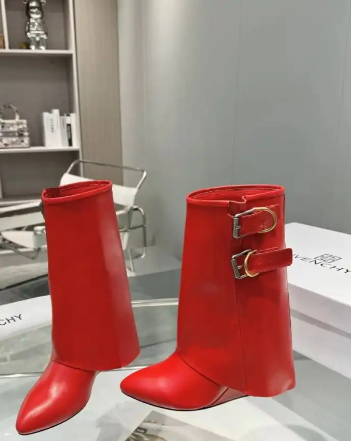 hype Givenchy Boots