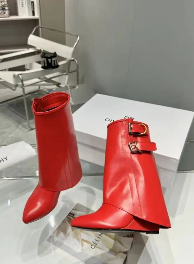 hype Givenchy Boots