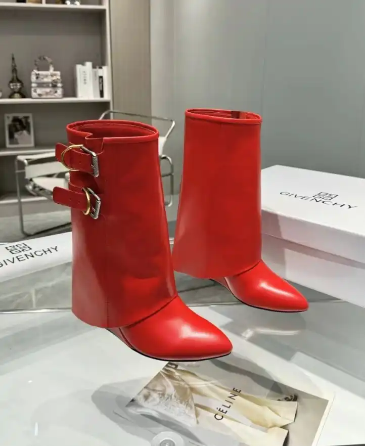 hype Givenchy Boots