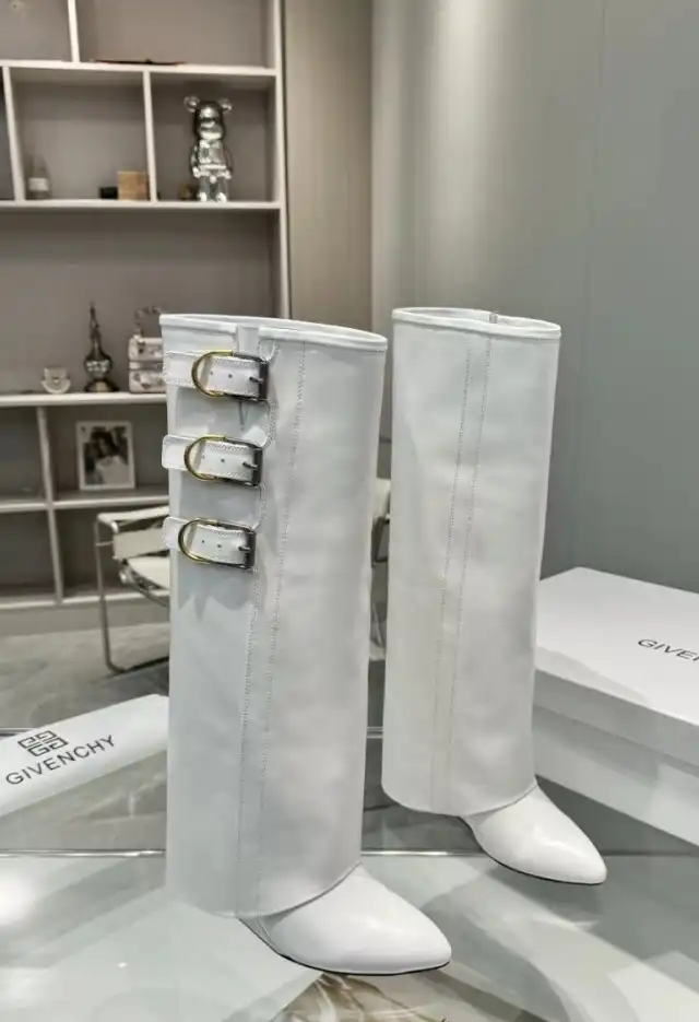 hype Givenchy Boots