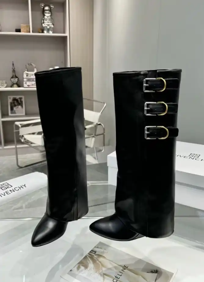 hype Givenchy Boots