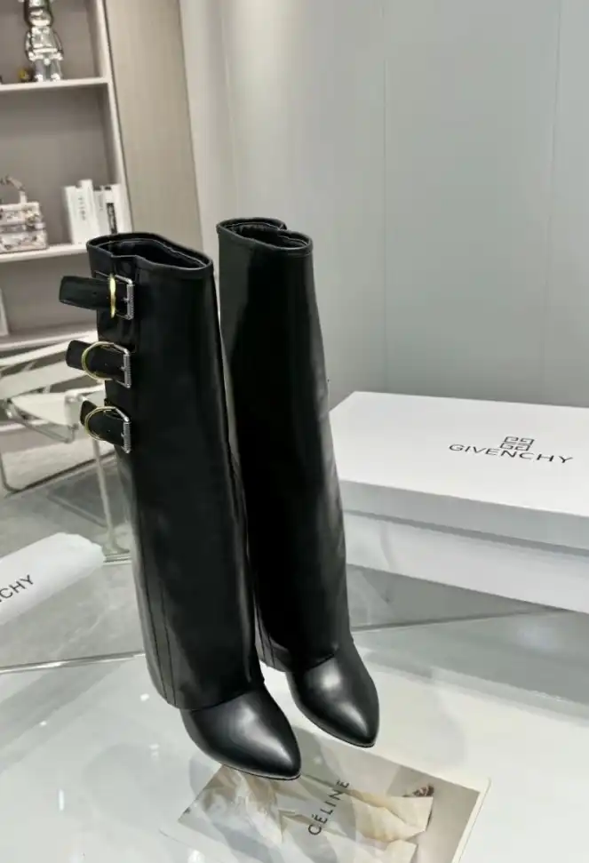 hype Givenchy Boots