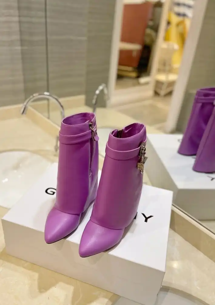 hype Givenchy Boots