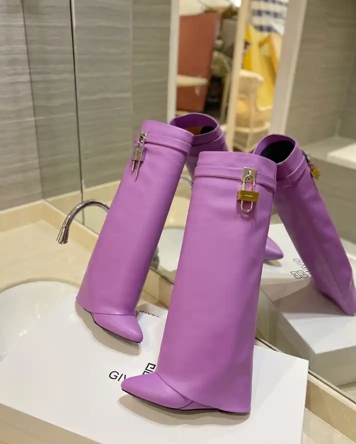 hype Givenchy Boots