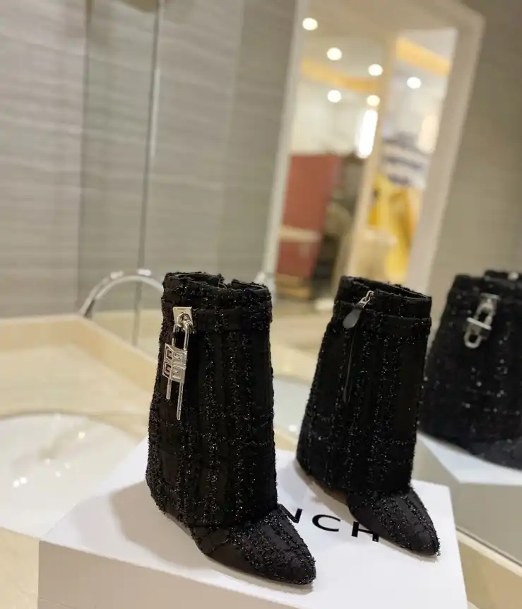 hype Givenchy Boots