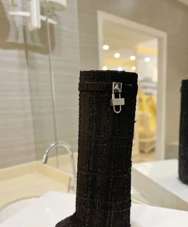 hype Givenchy Boots