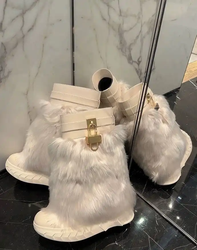 hype Givenchy Boots