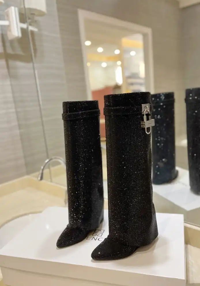 hype Givenchy Boots