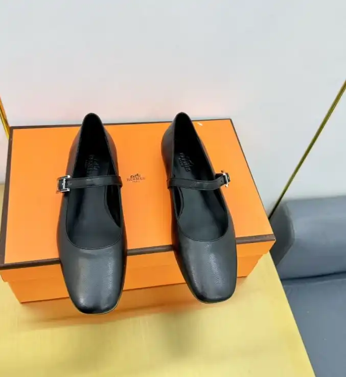 hype Hermes flat shoes