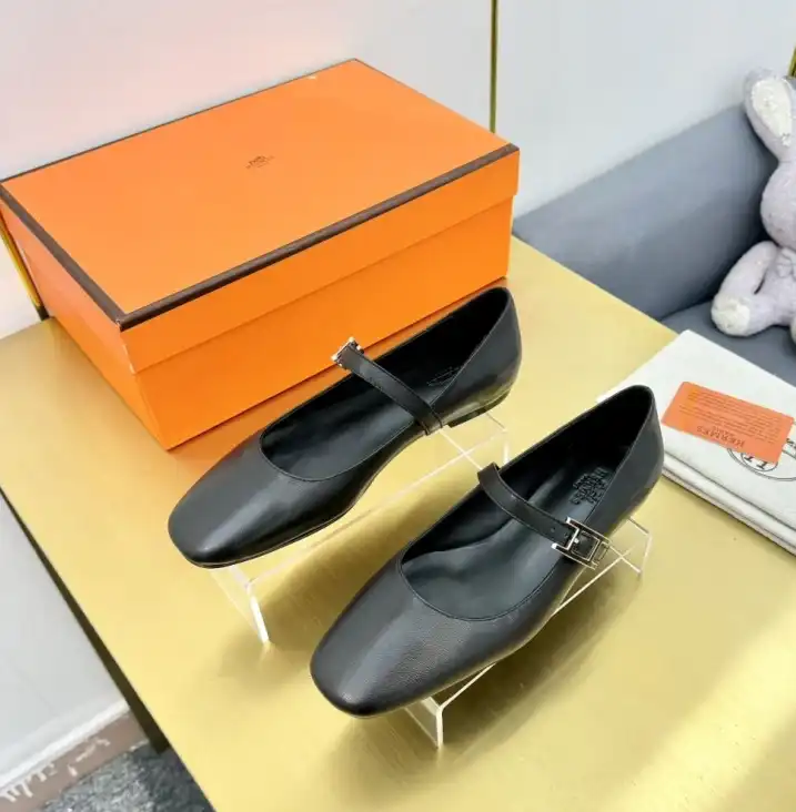 hype Hermes flat shoes