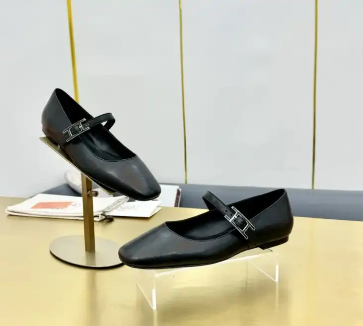 hype Hermes flat shoes