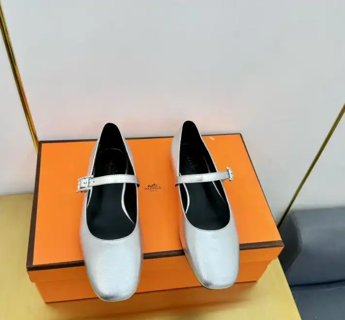 hype Hermes flat shoes