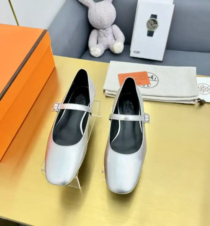 hype Hermes flat shoes