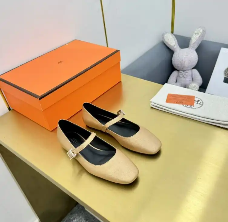 hype Hermes flat shoes