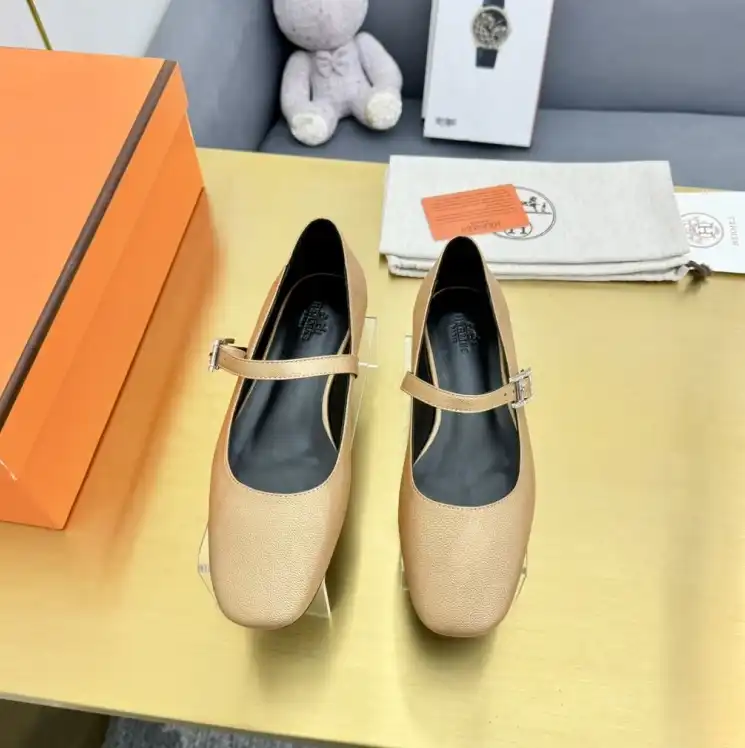 hype Hermes flat shoes