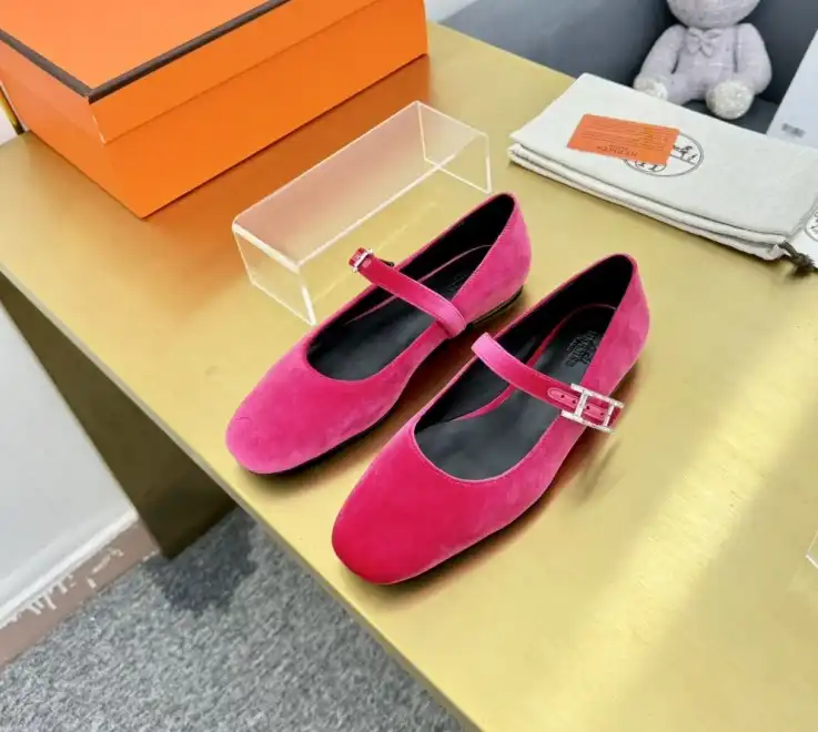 hype Hermes flat shoes