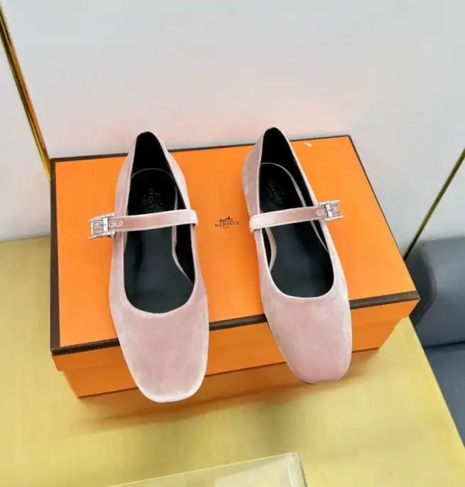 hype Hermes flat shoes