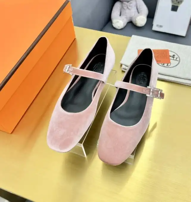 hype Hermes flat shoes