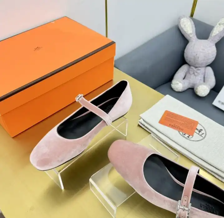 hype Hermes flat shoes