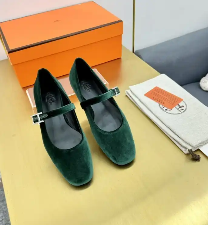 hype Hermes flat shoes