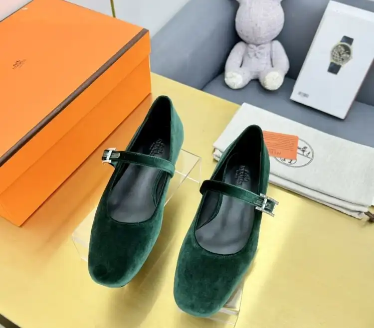 hype Hermes flat shoes