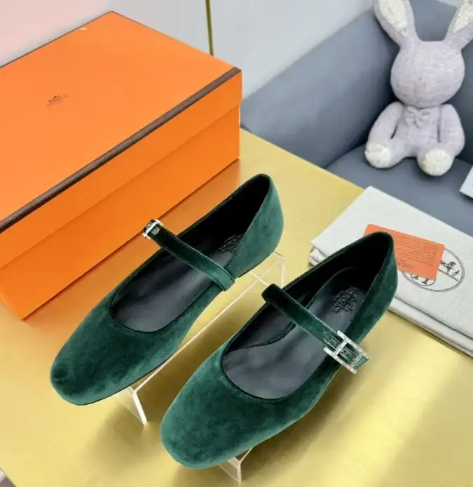 hype Hermes flat shoes