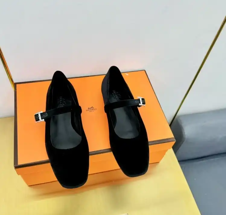 hype Hermes Leather Shoes