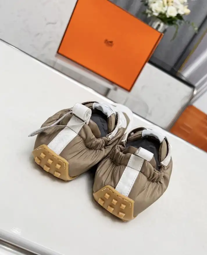 hype Hermes Casual Shoes