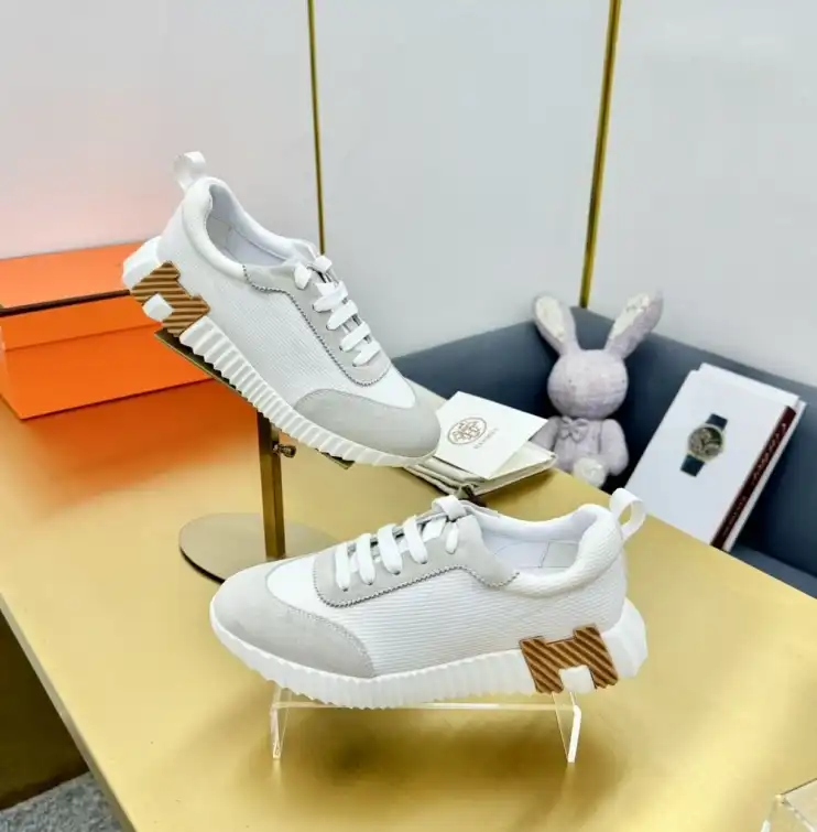 hype Hermes Casual Shoes