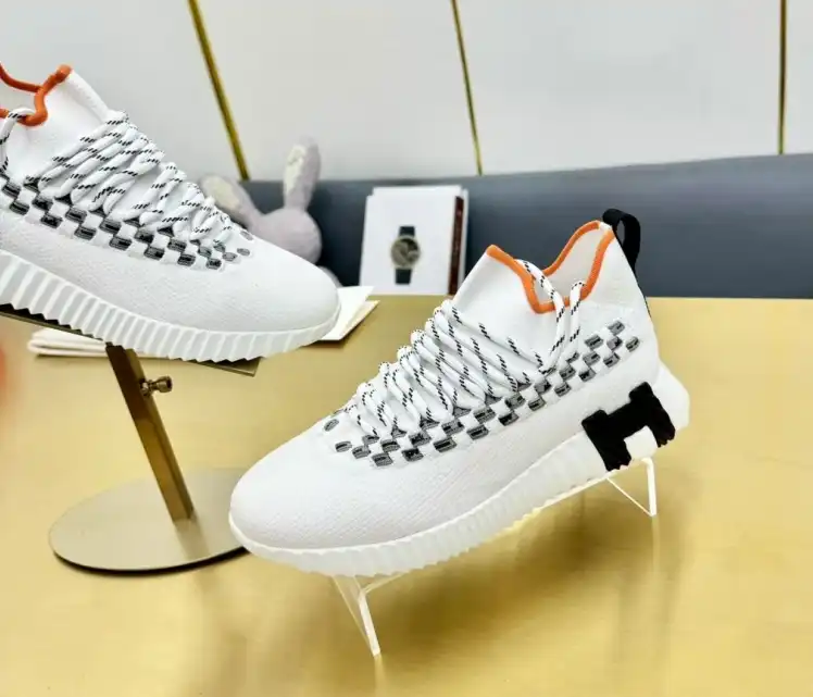 hype Hermes Casual Shoes