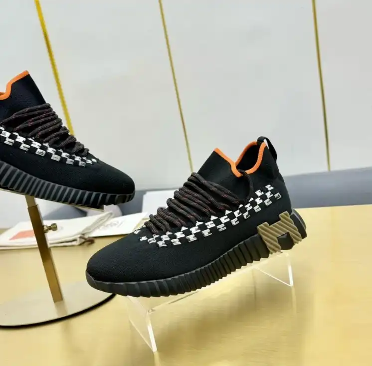 hype Hermes Casual Shoes