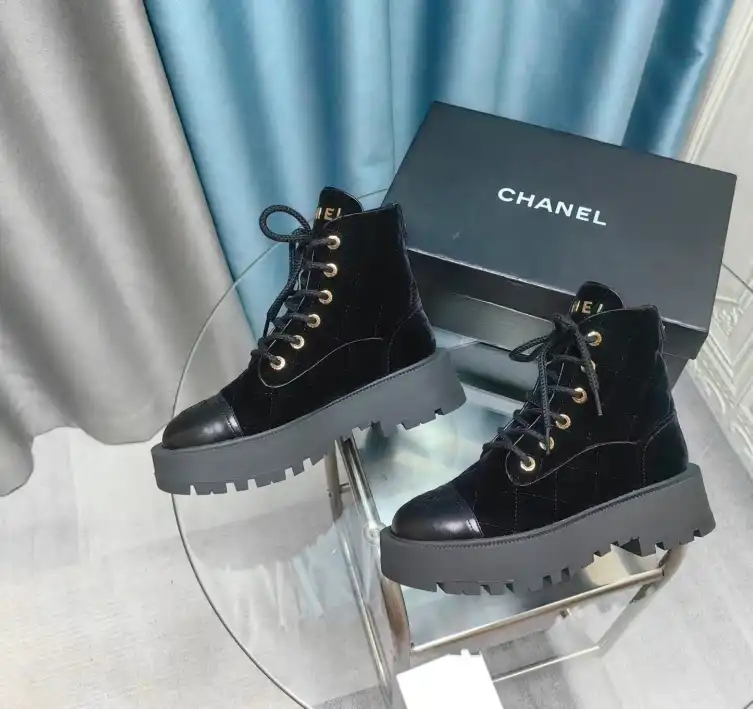 hype Chanel Boots