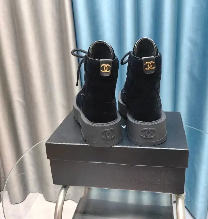 hype Chanel Boots