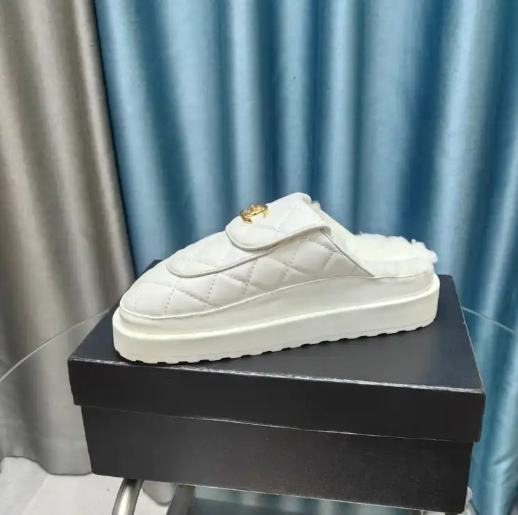 hype Chanel Slippers