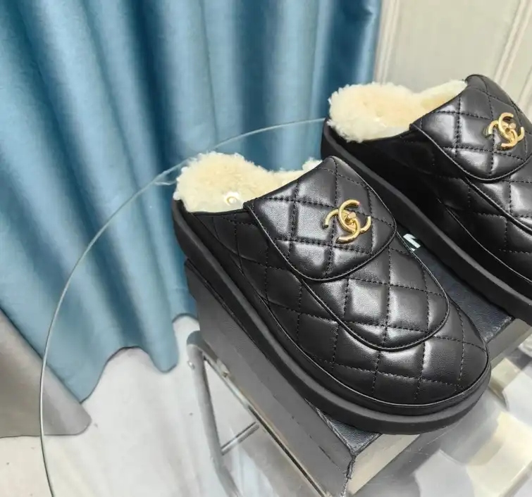 hype Chanel Slippers