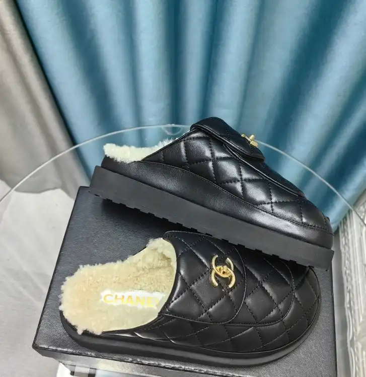 hype Chanel Slippers