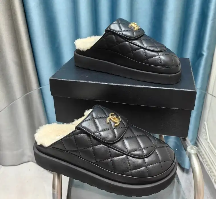 hype Chanel Slippers