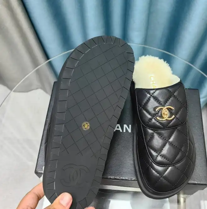 hype Chanel Slippers